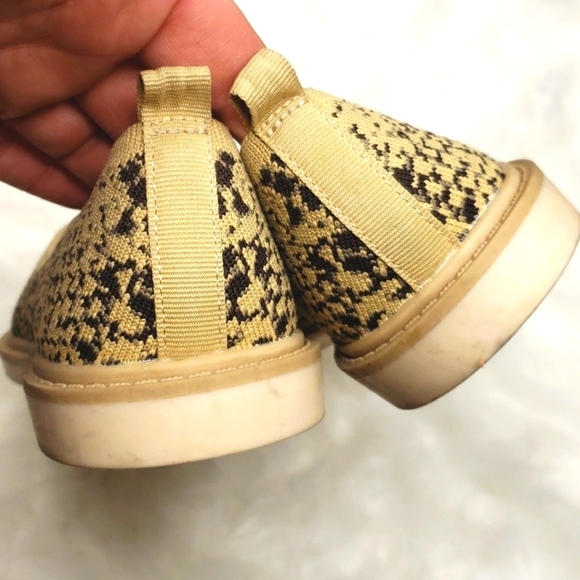 Louise et Cie Washable Knit Pointed-Toe Flats - Celete 6M - Picture 6 of 9